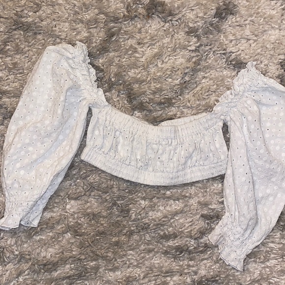 ARE YOU AM I Sappha Eyelet Top White Puff sleeve Balloon Sleeve Ruffle Bra Crop - Picture 13 of 16